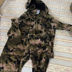 The Children's Place Camouflage Pajama Set with Hood